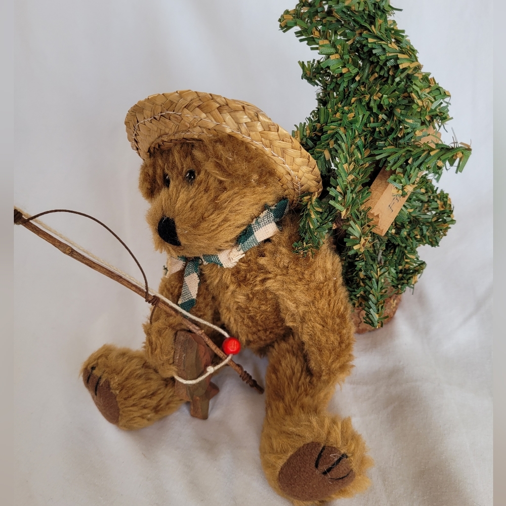 CHRISTMAS BEAR GONE FISHING DECOR 6"